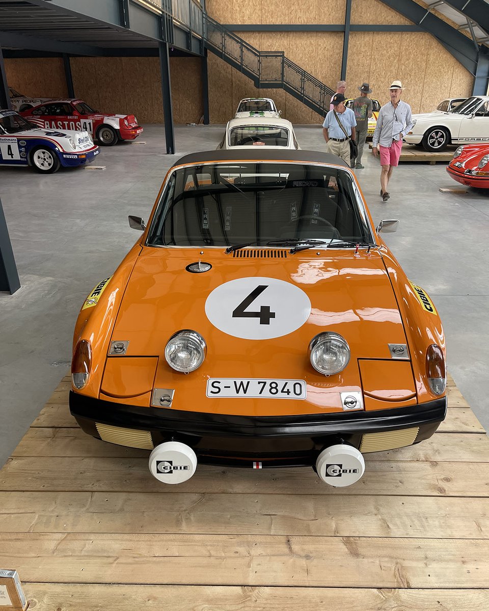 Autofarm's tweet photo. ๐914-6 GT Works๐
There is something so perfect about this classic mid-engined LeManโs prototype weapon.๐๐ผ
#914 #porsche914 #porsche9146gt #porsche914world #porsche914gt #midengine #lemansclassic #megaphonics #megaphonics24 #porscheevent #downonthefarm #autofarm https://t.co/6E9V4UGUlx