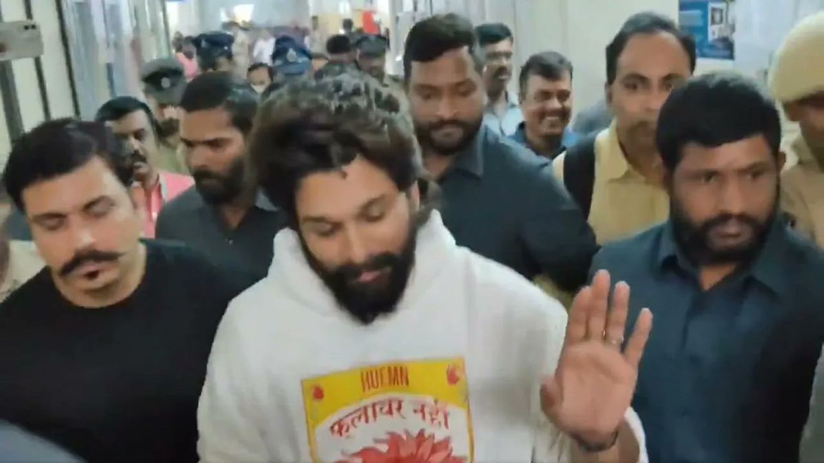 Actor #AlluArjun Sent to 14 Days Judicial Custody

The Nampally Court has ordered 14 days of judicial custody for actor Allu Arjun following his arrest on Friday in connection with the Sandhya Theatre stampede case.

Allu Arjun was taken into custody by the Chikkadapally police