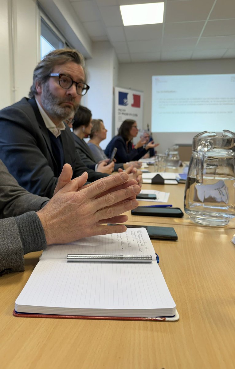 EmmanuelCapus's tweet image. J’ai participé ce matin à la seconde réunion du comité de suivi concernant la fermeture de l’usine @Michelin à @choletagglo. L’occasion de faire le point sur le plan de sauvegarde de l’emploi, le reclassement des salariés, la recherche de repreneurs et la dépollution du site.