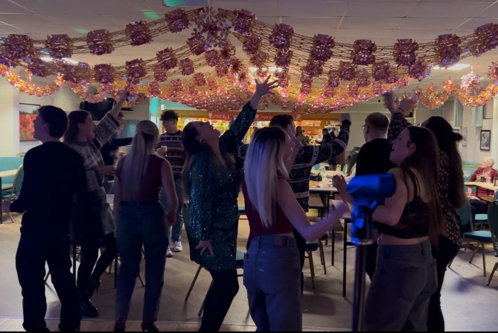 Prosapiamusic's tweet photo. What a way to spend a Thursday night, getting in the Christmas spirit with the gang from Sarn Services who danced the night away from start to finish and reminded us why 17 years on, we feel lucky and grateful to still be doing what we love! Thanks all, we had a blast ☺️ https://t.co/dQWliAI9t7