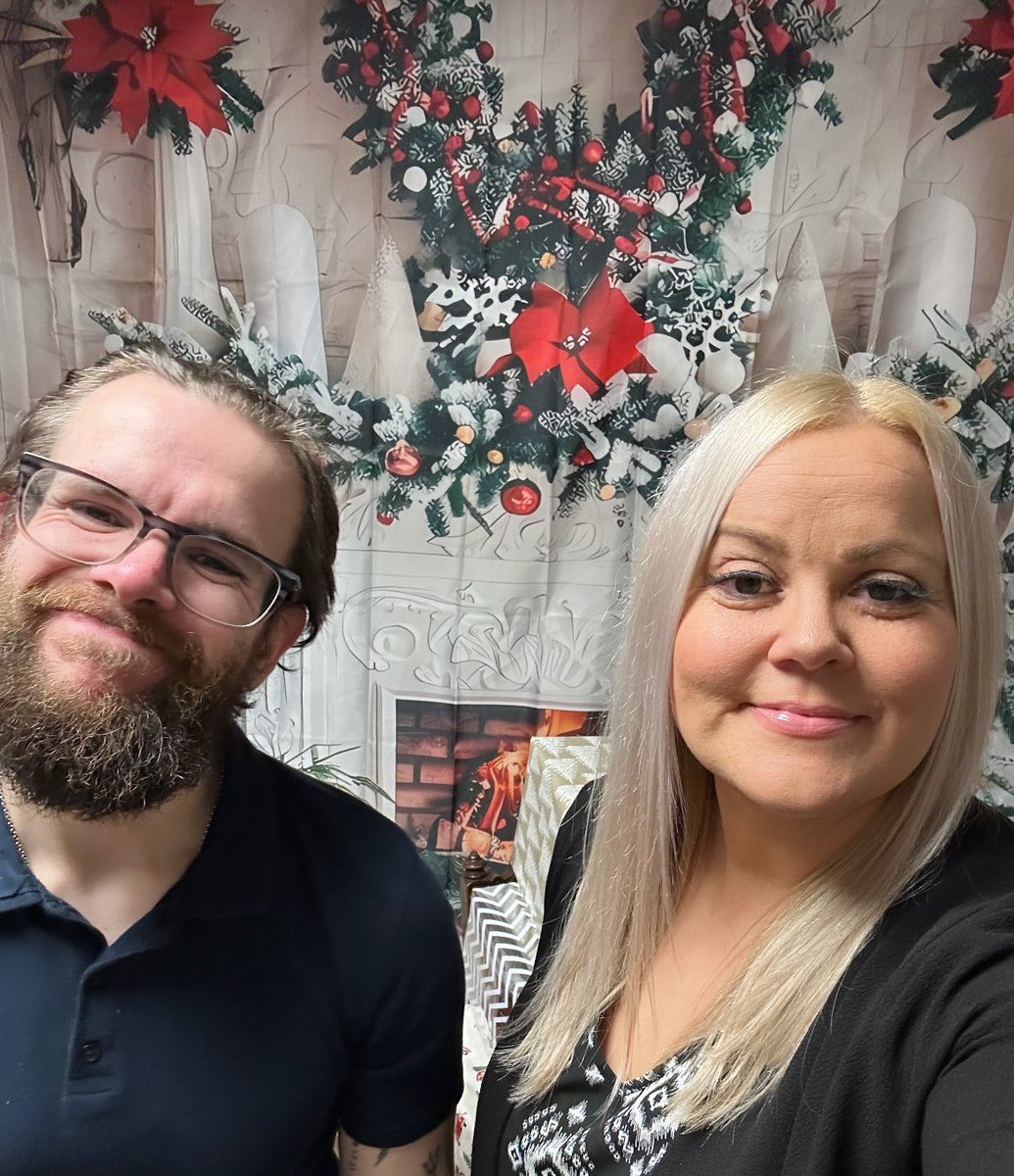 Prosapiamusic's tweet photo. What a way to spend a Thursday night, getting in the Christmas spirit with the gang from Sarn Services who danced the night away from start to finish and reminded us why 17 years on, we feel lucky and grateful to still be doing what we love! Thanks all, we had a blast ☺️ https://t.co/dQWliAI9t7