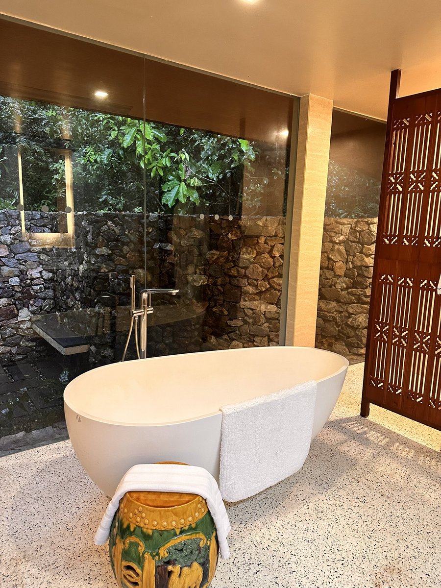 AliatulAqila_'s tweet photo. Bakal pengantin yang nak cari tempat Honeymoon, boleh consider The Kasturi!

Tempat cantik and sangat privacy, layanan tiptop! Sangat berbaloi. I rasa tak puas datang sini. Nak datang lagi next time 🤣💓 https://t.co/jQ1YUoH2T7