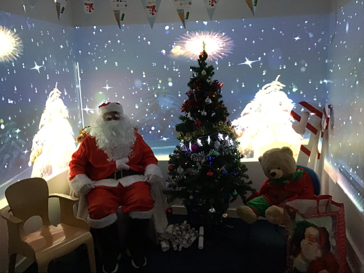 TirMorfa's tweet photo. A big thank you to everyone who came to see Santa yesterday! He really enjoyed meeting you all! See you next year! π
#ytmhaul #ytmwellb #ytmllc https://t.co/IIT9Y5aZO7