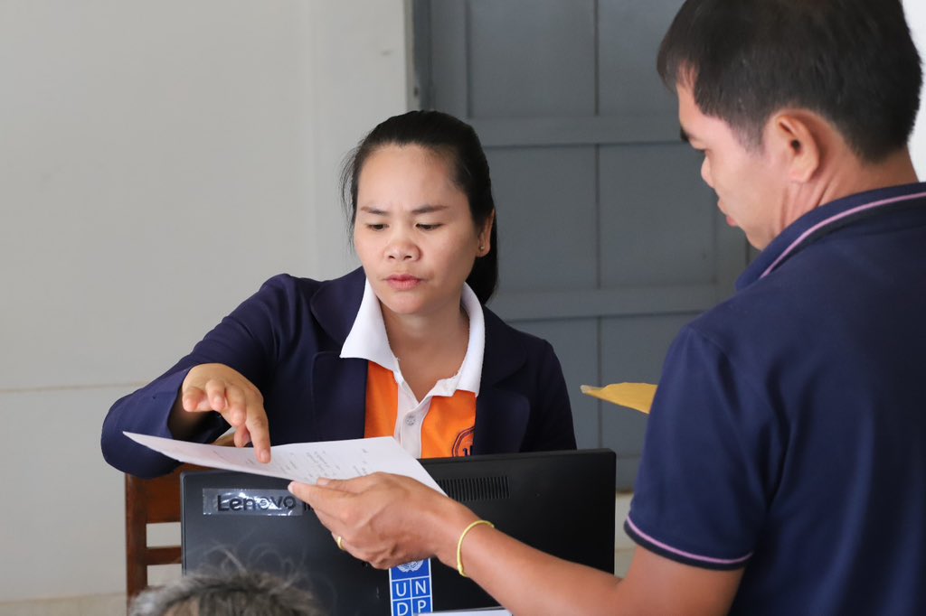 MTherer's tweet photo. Bringing essential services closer to people 🤝 Today, @UNDPLaoPDR, MoHA, @USAID🙏 and @IRLEMBVIETNAM 🙏, launched the #LEAPProject to digitalize and improve One Door Service Centers with smart, mobile ODSCs bringing citizen-centric public services to remote areas. https://t.co/DfgEuzr7UX