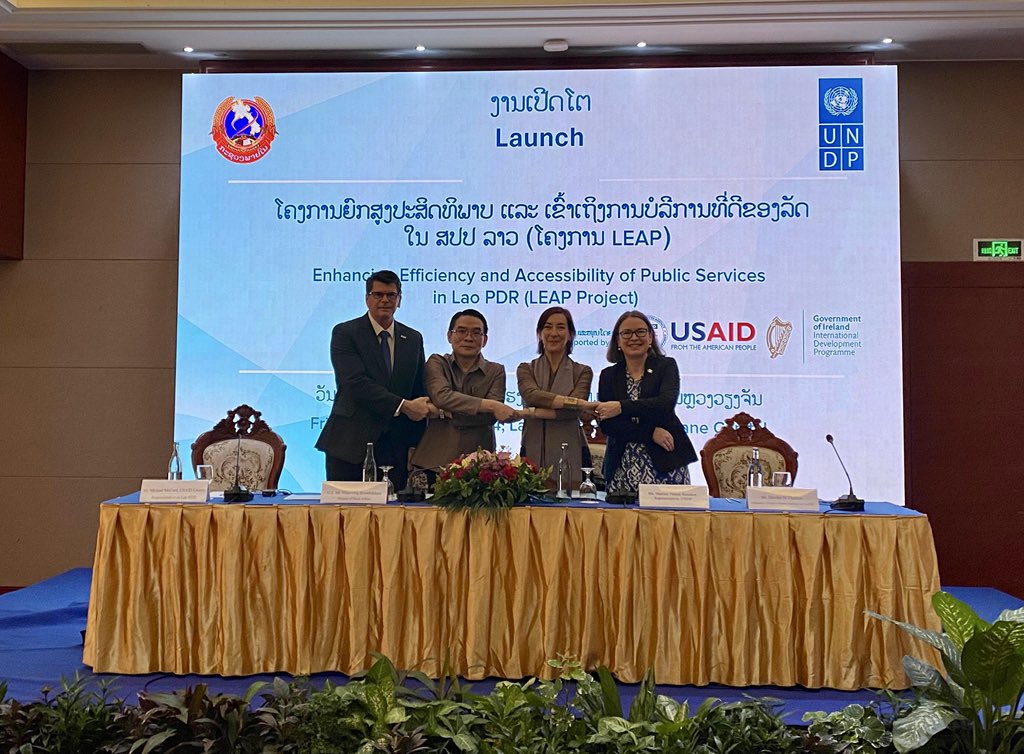 MTherer's tweet photo. Bringing essential services closer to people 🤝 Today, @UNDPLaoPDR, MoHA, @USAID🙏 and @IRLEMBVIETNAM 🙏, launched the #LEAPProject to digitalize and improve One Door Service Centers with smart, mobile ODSCs bringing citizen-centric public services to remote areas. https://t.co/DfgEuzr7UX