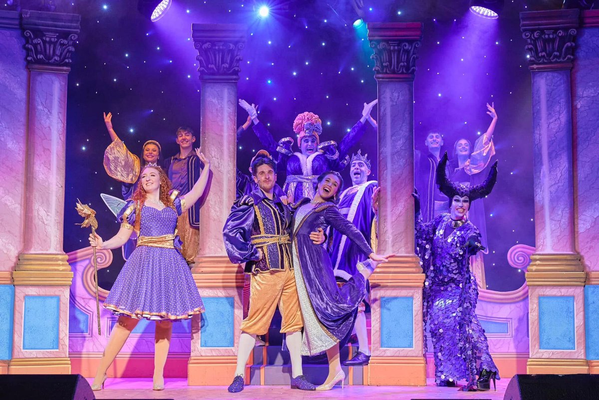 From our family to yours…

Happy Panto Day, M’Darlings!

Love and luck to you all. 💜 x