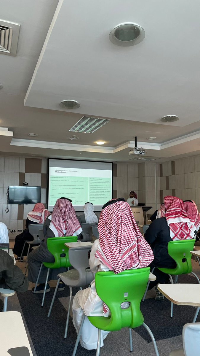 كلية الهندسة tweet media