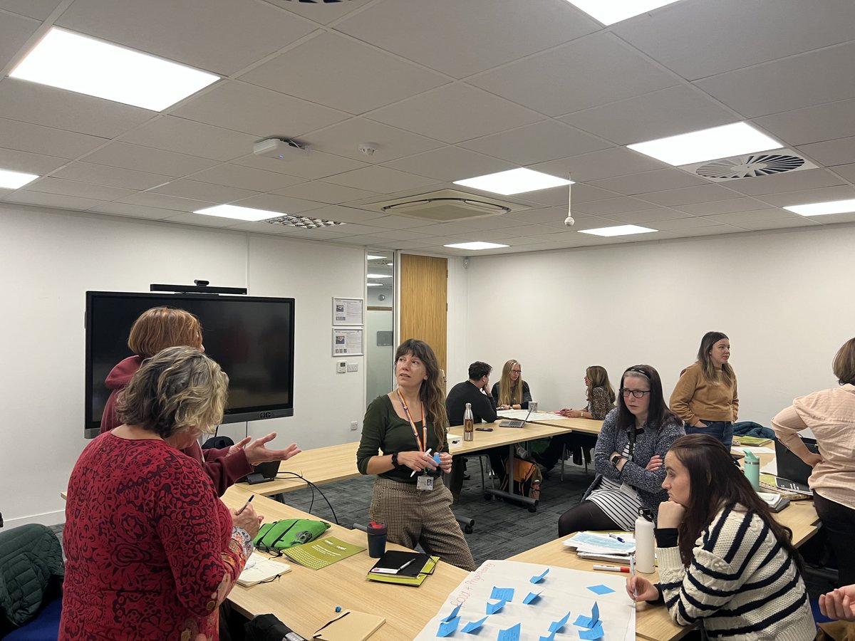 Centre for Health, Activity and Wellbeing Research (@cawr_cmu) on Twitter photo Ein cyfarwyddwr <a href="/ProfDiCrone/">Diane Crone #FBPE ๐บ๐ฆ</a> a thรฎm <a href="/CAWR_CMU/">Centre for Health, Activity and Wellbeing Research</a> wedi cwrdd รข'r tรฎm #IechydCyhoeddus <a href="/CV_UHB/">Cardiff and Vale University Health Board</a> wythnos yma. Prynhawn gwerthfawr yn trafod heriau a chyfleoedd allweddol ar gyfer #iechyd, #gweithgaredd a #lles mewn nifer o feysydd. Archwilio ffyrdd o weithio i gyd-greu datrysiadau๐ก Ein cyfarwyddwr <a href="/ProfDiCrone/">Diane Crone #FBPE ๐บ๐ฆ</a> a thรฎm <a href="/CAWR_CMU/">Centre for Health, Activity and Wellbeing Research</a> wedi cwrdd รข'r tรฎm #IechydCyhoeddus <a href="/CV_UHB/">Cardiff and Vale University Health Board</a> wythnos yma. Prynhawn gwerthfawr yn trafod heriau a chyfleoedd allweddol ar gyfer #iechyd, #gweithgaredd a #lles mewn nifer o feysydd. Archwilio ffyrdd o weithio i gyd-greu datrysiadau๐ก