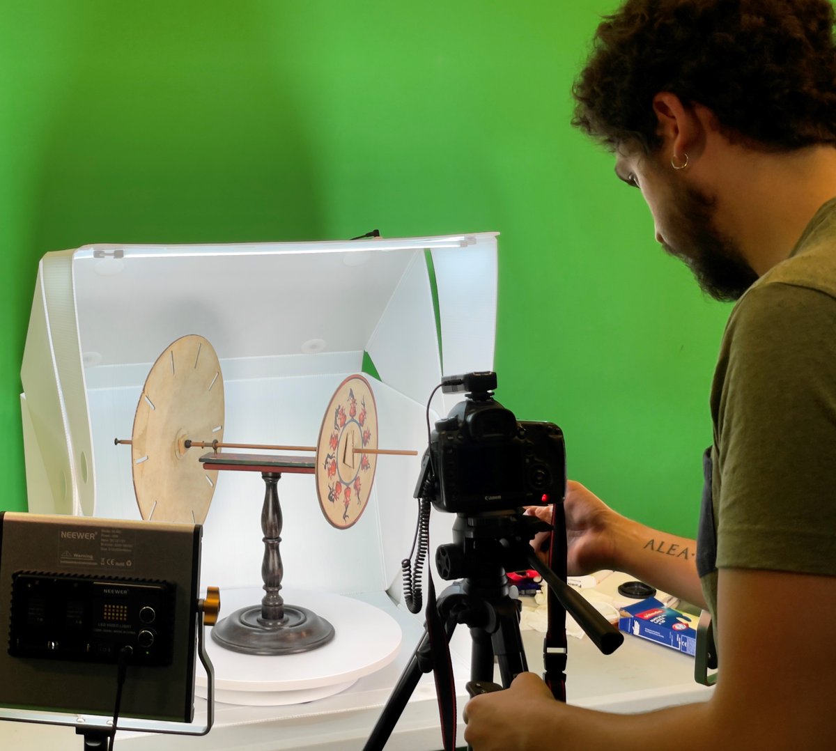 La Tempesta (@latempestacc) on Twitter photo Today the <a href="/eureka_3d/">EUreka3D-XR</a> Final Conference took place.
La Tempesta participated in the photographic capture, and post-processing of the pre-cinema collection at the Cinema Museum in Girona🗃.📸 <a href="/Pol_Guiu_4/">Pol Guiu</a>
<a href="/Girona_Cat/">Ajuntament de Girona</a>
eureka3d.eu/final-conferen…
#3D #latempestastudio #Girona Today the <a href="/eureka_3d/">EUreka3D-XR</a> Final Conference took place.
La Tempesta participated in the photographic capture, and post-processing of the pre-cinema collection at the Cinema Museum in Girona🗃.📸 <a href="/Pol_Guiu_4/">Pol Guiu</a>
<a href="/Girona_Cat/">Ajuntament de Girona</a>
eureka3d.eu/final-conferen…
#3D #latempestastudio #Girona