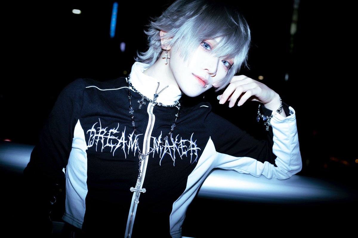 🩶🩶🩶𝔑𝔈𝔚 ℜ𝔈𝔇ℜ𝔘𝔐 𝔏𝔒𝔒𝔎𝔖🖤🖤🖤

.