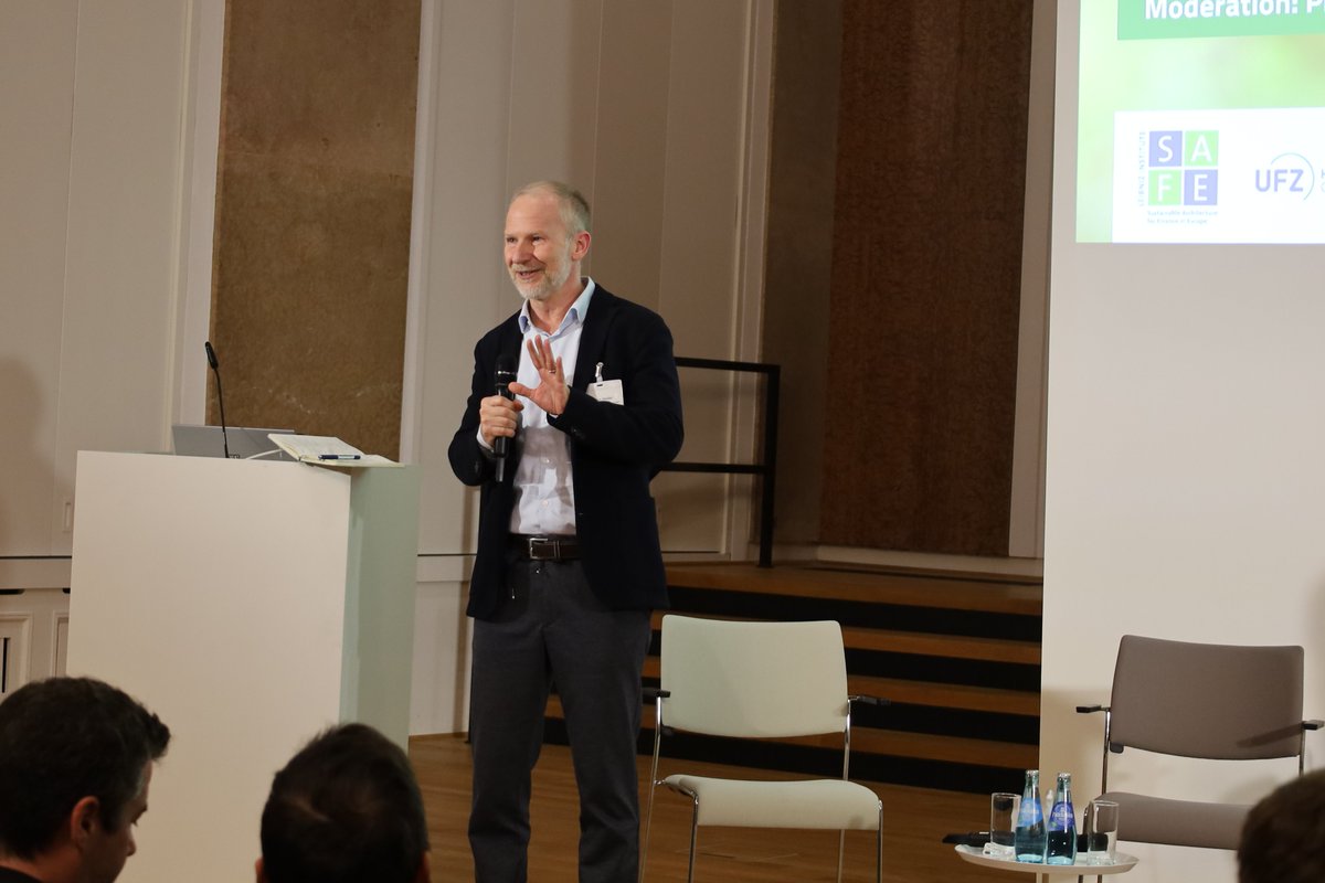 Leibniz Institute for Financial Research SAFE (@safe_frankfurt) on Twitter photo Together with <a href="/FEdA_Biodiv/">FEdA | Biodiversität erforschen und erhalten</a> and <a href="/UFZ_de/">UFZ</a> we hosted the forum "What's Next for Nature and #SustainableFinance ?" at the <a href="/geobiodiversity/">Senckenberg Research</a>
Society for Nature Research.
Key lesson: Biodiversity is a cornerstone of sustainable economic success!
👉Read more: feda.bio/de/nature-sust… Together with <a href="/FEdA_Biodiv/">FEdA | Biodiversität erforschen und erhalten</a> and <a href="/UFZ_de/">UFZ</a> we hosted the forum "What's Next for Nature and #SustainableFinance ?" at the <a href="/geobiodiversity/">Senckenberg Research</a>
Society for Nature Research.
Key lesson: Biodiversity is a cornerstone of sustainable economic success!
👉Read more: feda.bio/de/nature-sust…