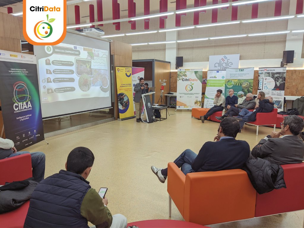CitriData's tweet photo. Ayer estuvimos presentes en el III WakeUp – #fiwareXperiences: Experiencias #Fiware 🌱
Presentamos nuestro proyecto, centrado en la #Innovación y #TransformaciónDigital del sector agrícola, particularmente en los #Cítricos, un cultivo clave para #Andalucía. (+) https://t.co/BNN7zCWOqQ