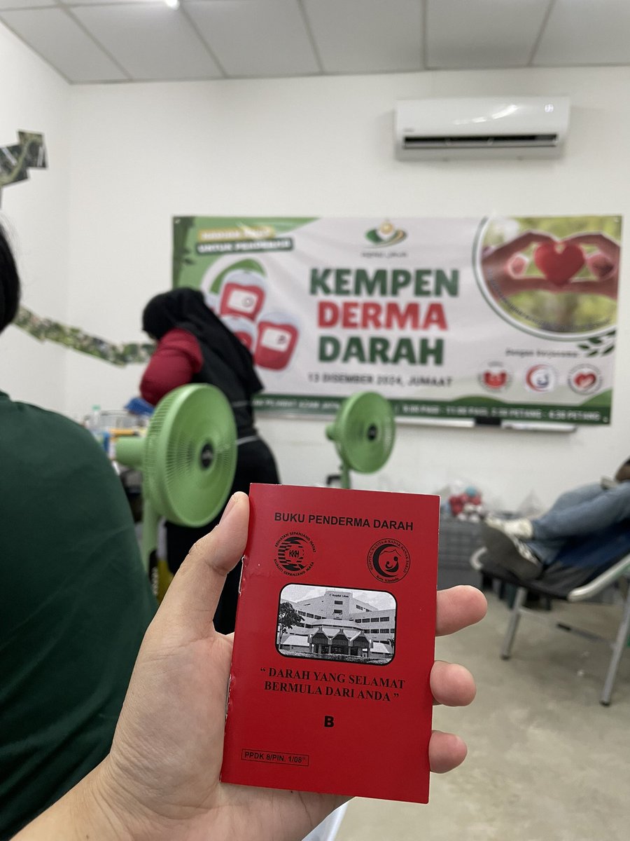 Rehat jp dri rt &amp; post link.. Tdi petg bru habis dri derma darah.. Skrg tgh fening🤢🤮