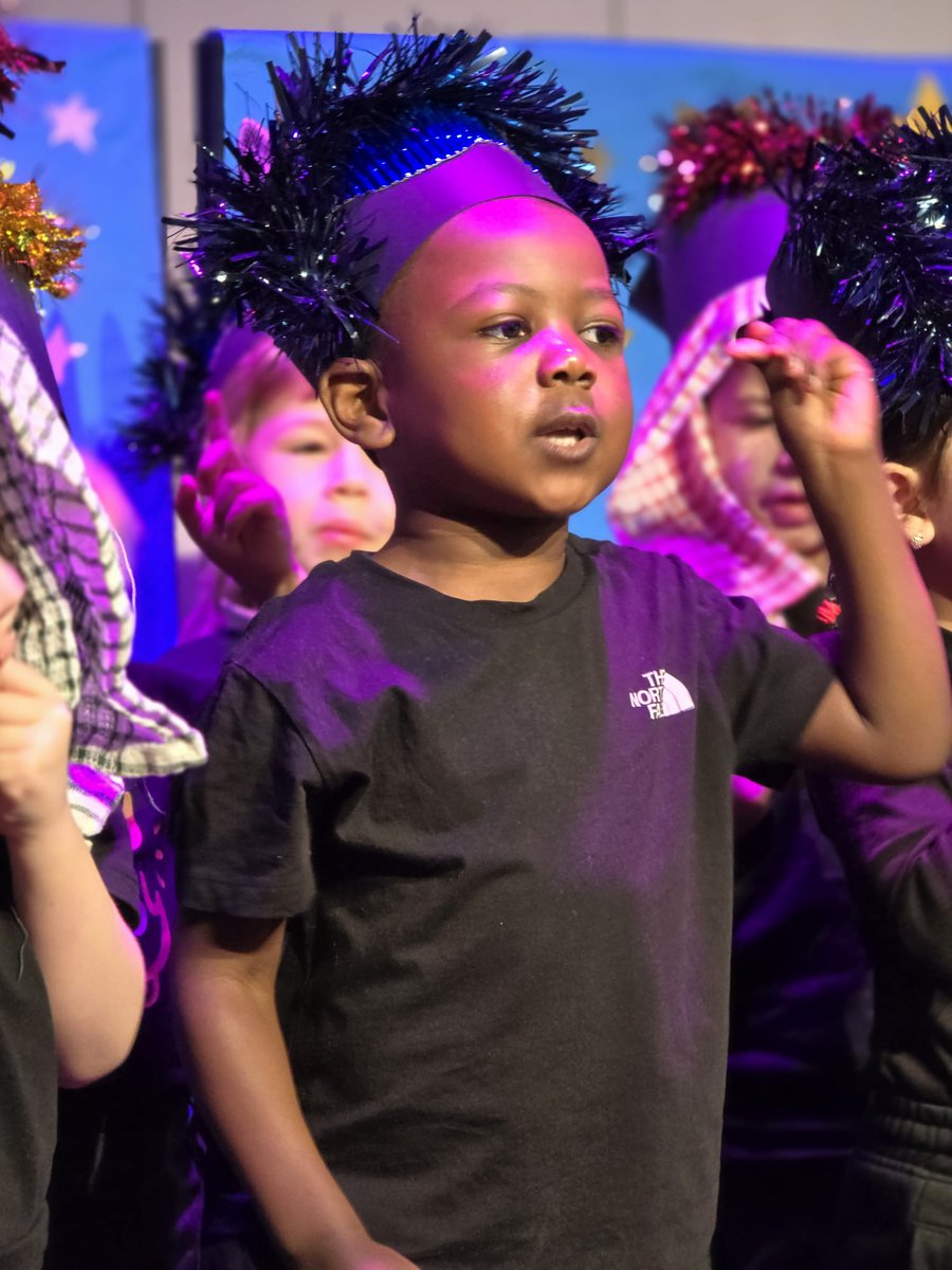 AlbionPrimary's tweet photo. Nursery and Reception children outdid themselves this morning performing their retelling of the Nativity. The children spoke with such confidence and sang their hearts out during all of their songs! Well done everyone who brought this show to life! We loved it!
#APSEYFS https://t.co/veY1YMsQGn