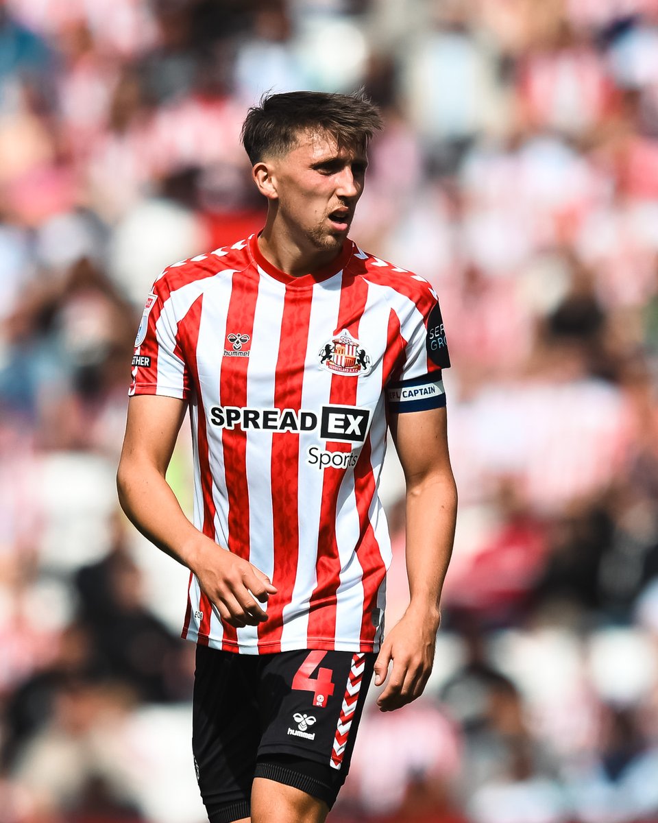 SunderlandAFC's tweet photo. 🥳 Happy birthday to our captain, Dan Neil!

Have a great day, Dan 🙌 https://t.co/x01ZmI9TRI
