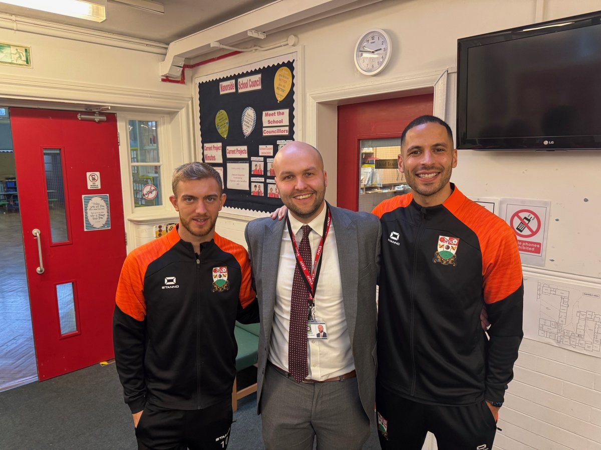 HiveTrust's tweet photo. Bees in the Community - Manorside and Tudor Primary Schools
https://t.co/EsqOcvWPhv
#BeesInTheCommunity #BarnetFC #YouthEngagement #FootballInSchools #CommunitySupport #InspiringYouth #HardWorkPaysOff #LocalHeroes #Sportsmanship #futurestars https://t.co/BInHf3lWvb