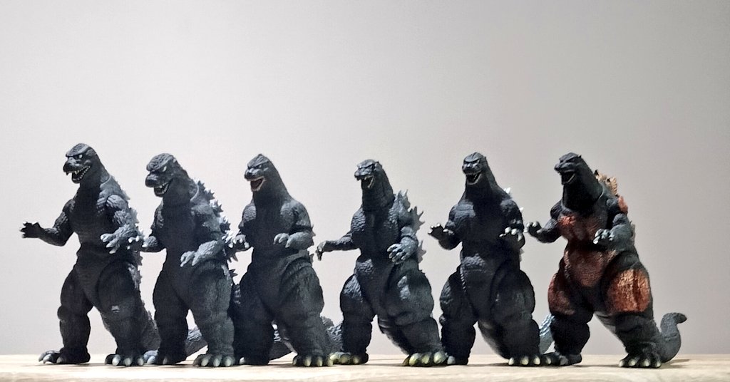 GoodGuy73405236's tweet photo. vsゴジラのムビモン集合！！

サイボット、84ゴジ、ギドゴジ
バトゴジ、モゲゴジ、デスゴジ
結構集まってきました！！

ビオゴジとラドゴジのムビモン発売して欲しい😭

なんなら完結30周年でvsゴジラメモリアルBOXとか出ないかな（笑）

#ゴジラ
#ムービーモンスターシリーズ https://t.co/XoZepQ4yqg