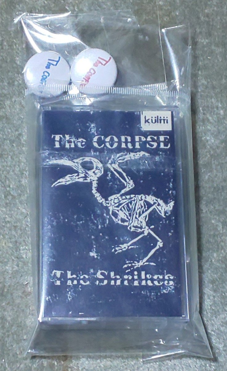 110TDC's tweet photo. The Shrikesの他の音源はないのか気になってたところThe CORPSEの @tomohirock83 氏からウチとのsplit tapeがありますよと教えていただき通販してもらいました。まだトモヒロック氏のところには手持ちがあるみたいなので気になる人はコンタクト取ってみましょう。 #TheShrikes #TheCORPSE https://t.co/99PsR6HZJl
