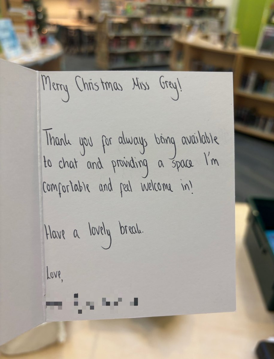 ForAcadLib's tweet photo. *taps mic* 🎤 👈🏼
‘research suggests that school libraries, aside from supporting and strengthening pupils' academic achievement, also play a vital role in supporting pupil wellbeing’

https://t.co/CdQWJTHNYD
👇🏼👇🏼👇🏼 #SchoolLibrariesAreEssential https://t.co/4bFldV03Uf