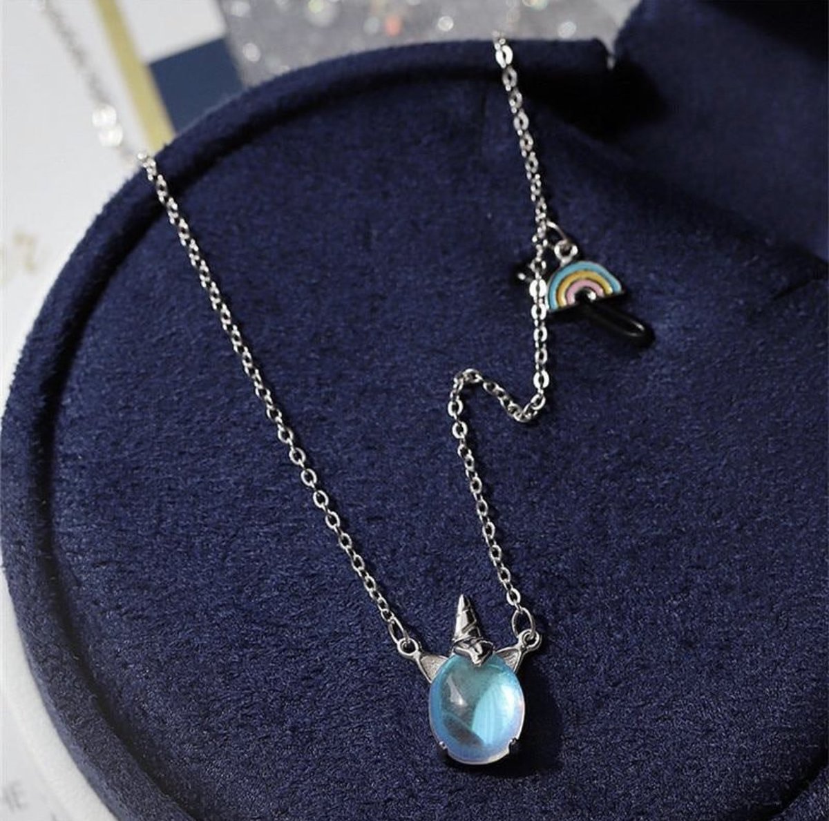 BluericaStore's tweet photo. Unicorn necklace 🦄 https://t.co/wGP2Fb2V4f