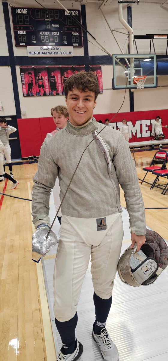 ChathamhsF's tweet photo. Chatham Boys & Girls Fencing go strong at Mendham HS with 2 wins
Girls 21-6, Boys 19-8
#NJfencing
https://t.co/xVxdwcFqsr https://t.co/ffsuQvNsMg