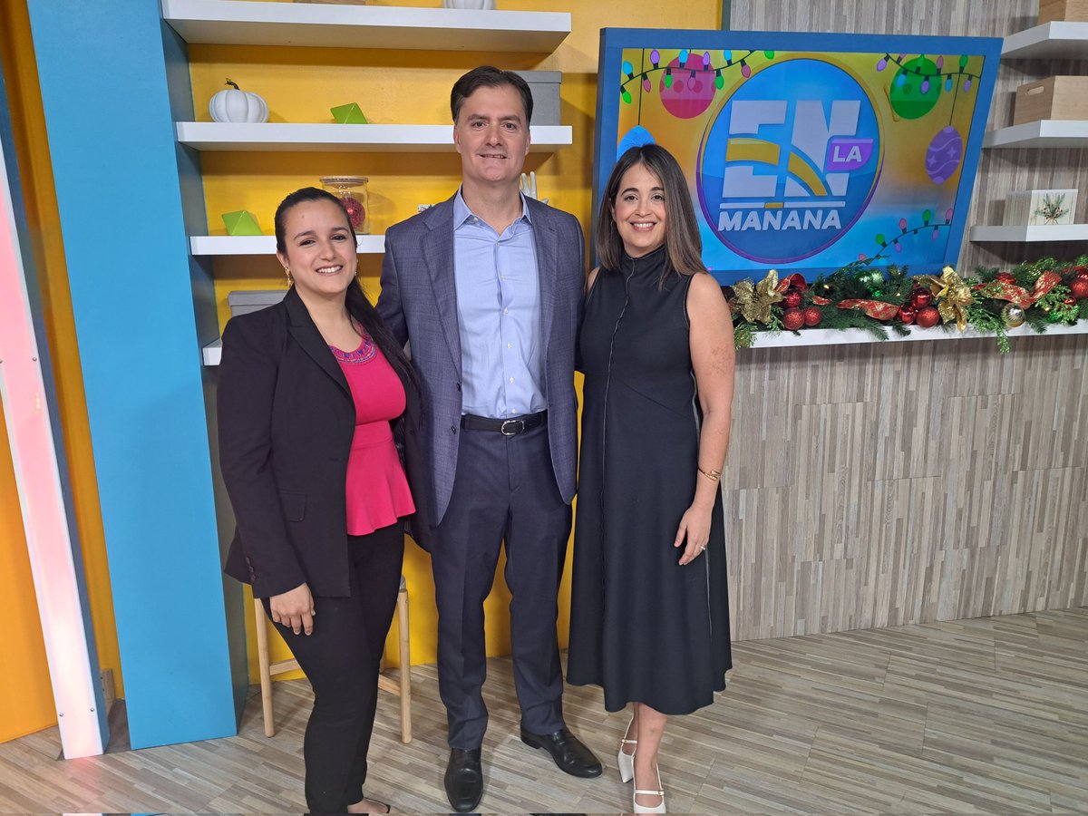 midapr's tweet image. Panel sobre las proyecciones presentadas en el Seminario Coctel Navideño de MIDA, en @tele11PR En la Mañana, con el CEO de Econo @SuperEconoPR Eduardo Marxuach, Tatiana Irizarry Hilera de @NielsenIQ y la Lcda. Chantal Benet de Inteligencia Económica.