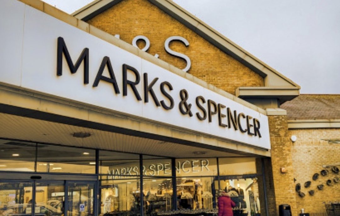 enilev's tweet photo. ✅ M&S rolls out #AI intelligence to #Clothing & #Home Unit

By @decisionmarket 
TY: @BetaMoroney 

#AI #Retail #RetailTech #FirstInsight #FashionTech 
#marksandspencer #CES2025  #HomeGoods #DigitalTransformation 

👉https://t.co/dMS51xMPsF

@mvollmer1 @JimHarris @Khulood_Almani @Shi4Tech @EvanKirstel @jblefevre60 @CurieuxExplorer @Revgigi @labordeolivier @FrRonconi @Fabriziobustama @Nicochan33 @lyakovet @anand_narang @theomitsa @SpirosMargaris @TanyaSinha_ @Eli_Krumova @GlenGilmore @SabineVdL @RLDI_Lamy @FmFrancoise @PawlowskiMario @c4trends @IanLJones98 @dinisguarda @mikeflache @Analytics_699 @JoannMoretti @AnthonyRochand @pierrecappelli @pierrepinna @ipfconline1 @Xbond49 @JoannMoretti @drsharwood @bamitav @gvalan @JeromeMONANGE @KanezaDiane @AnneLaureBEAUD2 @EstelaMandela @margaretsiegien  @sonu_monika @kalydeoo @arukundo @LavaletteAstrid  @pchamard 
#CES #Clothing 
Credit: Marks & Spencer