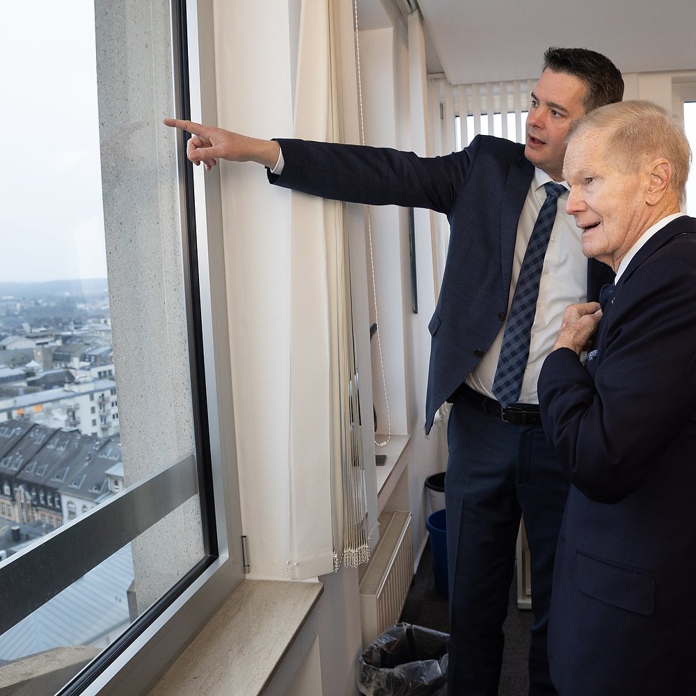 Lex Delles tweet media