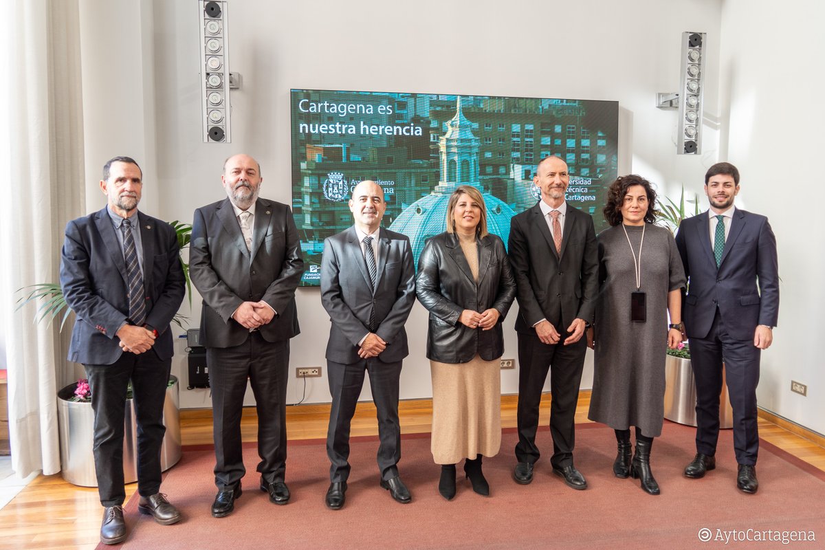 👨‍🎓#Cartagena crea un máster en Arqueología Subacuática y un título de Especialista en Historia a través de la nueva Cátedra.

⬆️La alcaldesa <a href="/NoeliaArroyoHer/">Noelia Arroyo</a> y el rector de la <a href="/UPCToficial/">Universidad Politécnica de Cartagena | UPCT</a>, <a href="/kessler_mathieu/">Mathieu Kessler</a>, señalan la necesidad de proteger el legado con la educación