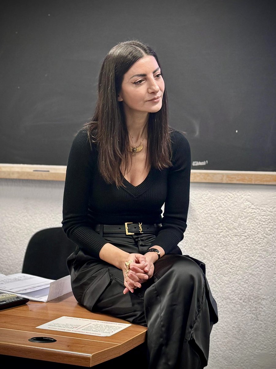 MasterMusica's tweet image. Gestire il percorso e l’internazionalizzazione di un artista diventa sempre più difficile e stimolante al giorno d’oggi.
Carla Armogida ci ha parlato del suo lavoro di Artist Manager.
#ExitMusicManagement
@Almed_Unicatt
@Unicatt
@Cattolica_News
