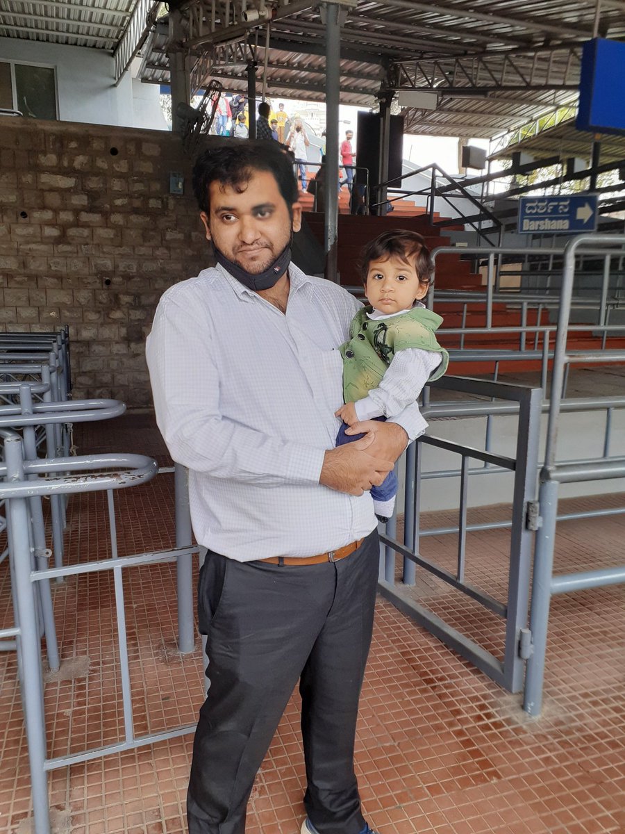 jaidutt1's tweet photo. A rare pic of #AtulSubhash with his only son by @realsiff

Under the name of his son he was blackmailed by #Wife &amp; #Judiciary both.

INR 80,000/- per month was extortion amount.

Will #AtulSubhashsuicidecase be treated as cold blood #Murder by #NikitaSinghania &amp; #Judiciary ever? https://t.co/HrYtSsCA34