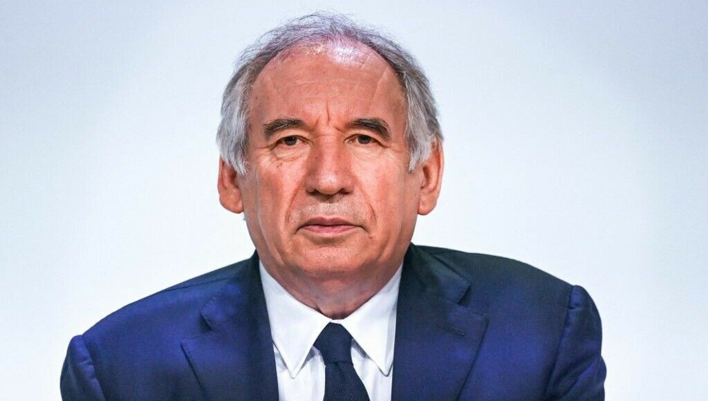 Gouvernement : François Bayrou nommé Premier ministre par Emmanuel Macron
➡️ l.francebleu.fr/Brg7
