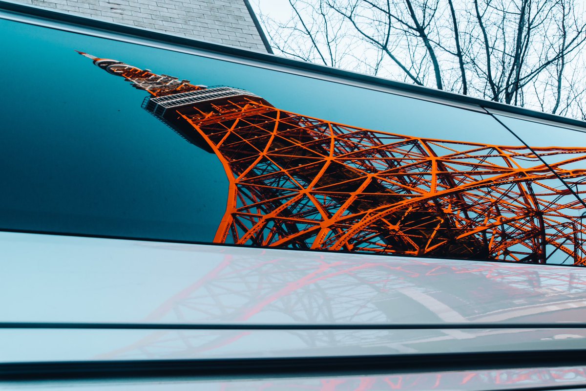 点在する東京タワー