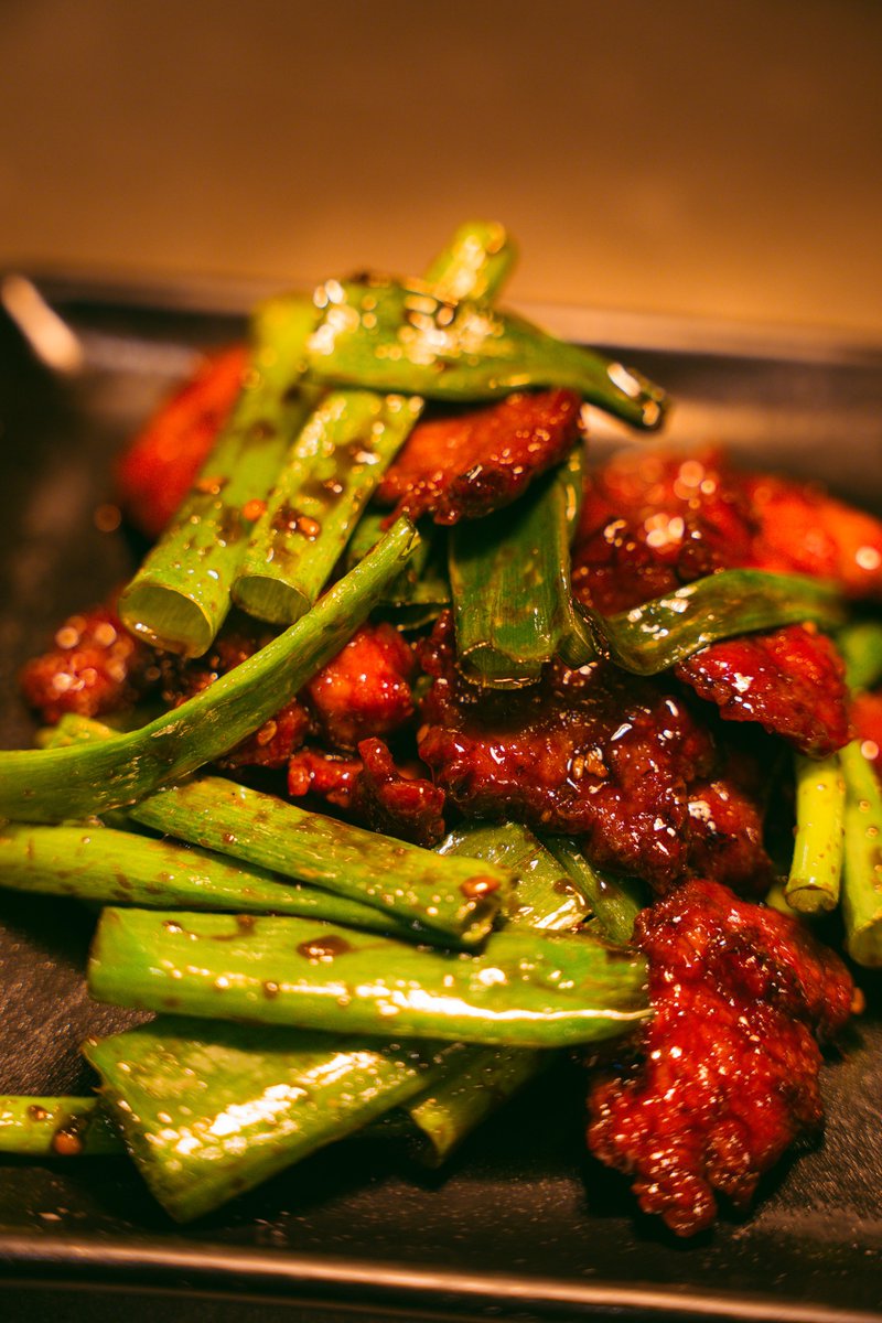 When the holidays taste this good 😍 Dive into the caramelised perfection of our Mongolian Beef 🥢 Your festive feast awaits!

#PFChangsUK #MongolianBeef #FestiveFlavours