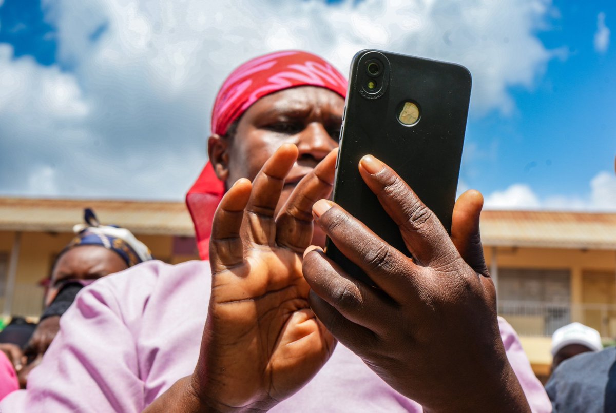 #SambazaFurahaNaSafaricom Coast region..krismas imekuja mapema <a href="/SafaricomPLC/">Safaricom PLC</a>