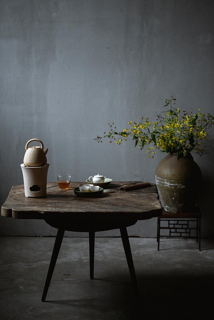 morimatea's tweet photo. The joy of brewing tea.
.
.
.
#charcoalfire #ancientstyle #tea #teatime #teacorner #innerpeace #quietandpeaceful #enjoytea #teaaddict #artistic #aesthetics #slowlife #chineseculture #healthylifestyle #relaxmoment #quietonset #gongfucha #chaozhou #art #photography #morimatea https://t.co/69YQES0TgY