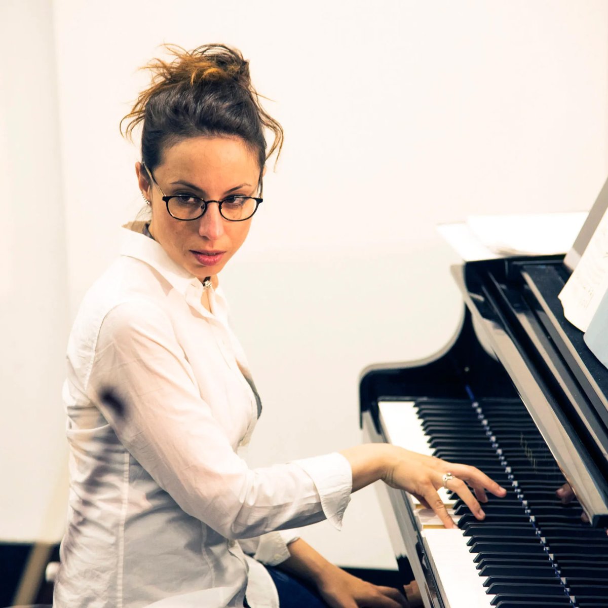 Colegio de España - Paris (@cde_paris) on Twitter photo Prix d’interprétation musicale Colegio de España – INAEM (édition 2024)
Le jury du Prix d’interprétation musicale Colegio de España – INAEM a décerné le prix à la pianiste Eva LLORENTE DIAZ, qui fut résidente du Colegio de España en 2009.
<a href="/INAEM_Cultura/">INAEM</a> <a href="/evallorentediaz/">Eva Llorente Díaz</a> <a href="/ciup_fr/">Cité internationale universitaire de Paris</a> Prix d’interprétation musicale Colegio de España – INAEM (édition 2024)
Le jury du Prix d’interprétation musicale Colegio de España – INAEM a décerné le prix à la pianiste Eva LLORENTE DIAZ, qui fut résidente du Colegio de España en 2009.
<a href="/INAEM_Cultura/">INAEM</a> <a href="/evallorentediaz/">Eva Llorente Díaz</a> <a href="/ciup_fr/">Cité internationale universitaire de Paris</a>