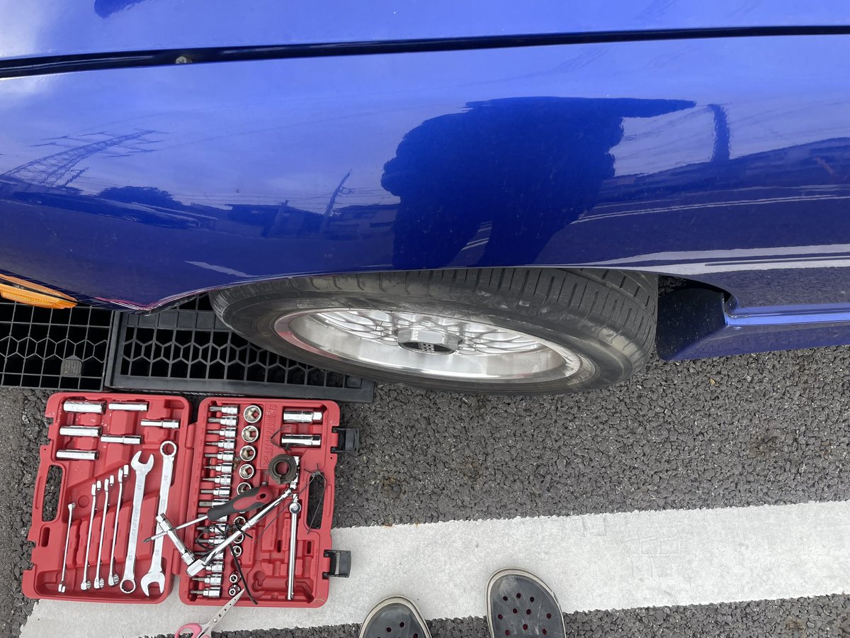 S_09_0621's tweet photo. 千葉近辺で180sxのフロント車高調いらないよ、余ってるよ！って人いませんか。。。。
車高調死んじゃって頭抱えてます。。。。 https://t.co/dTy3E1gAoL