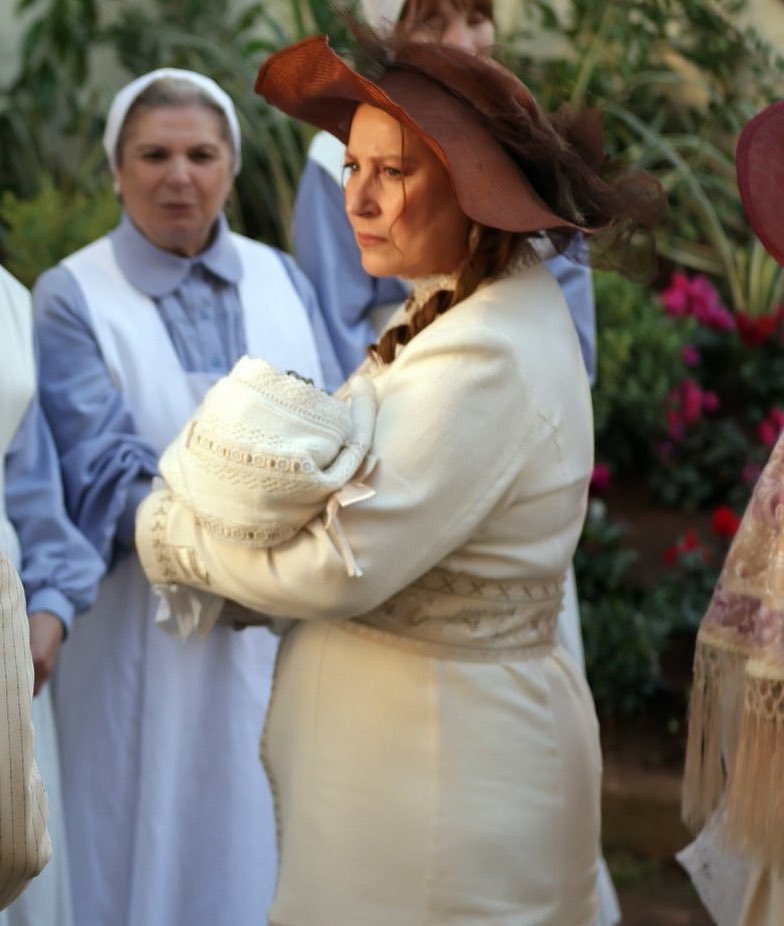 Aşk bahçem 🫶🏻🌸
#VahidePerçin