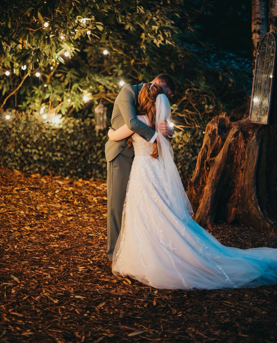 From day to night in our magical Secret Garden ✨

📸 @hayleybishopphotography_

We can’t wait to show you Highley Manor! Send us a message or email us at weddings@highleymanor.co.uk to book your tour. We’re excited to hear from you and start planning your dream wedding! 
. . .