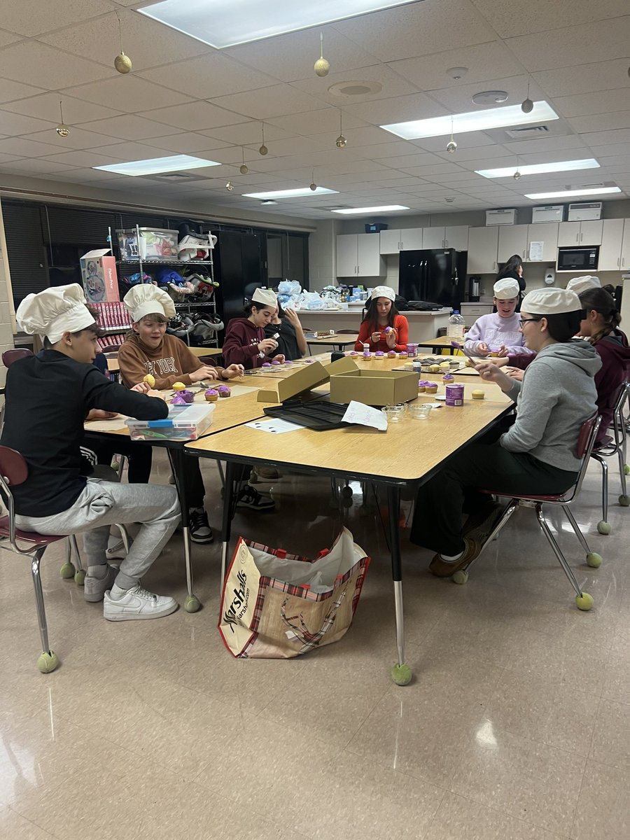 Prematurity Awareness Fundraiser
Head out to the MHS boys’ basketball games tonight!!  FBLA(Future Business Leaders of Amercia) will be selling purple cupcakes and cotton candy to show support for March of Dimes- Prematurity Awareness!  All proceeds will be donated💜💜