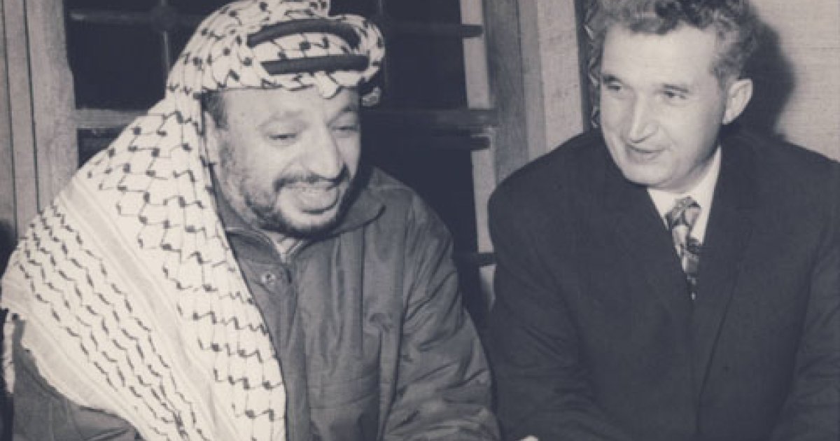 "Avant de quitter mon poste de chef des services de renseignements roumains pour l'Amérique, j'étais chargé de remettre à Arafat environ 200 000 dollars en espèces blanchies chaque mois pendant les années 1970. J'envoyais également deux avions-cargos à Beyrouth par semaine,