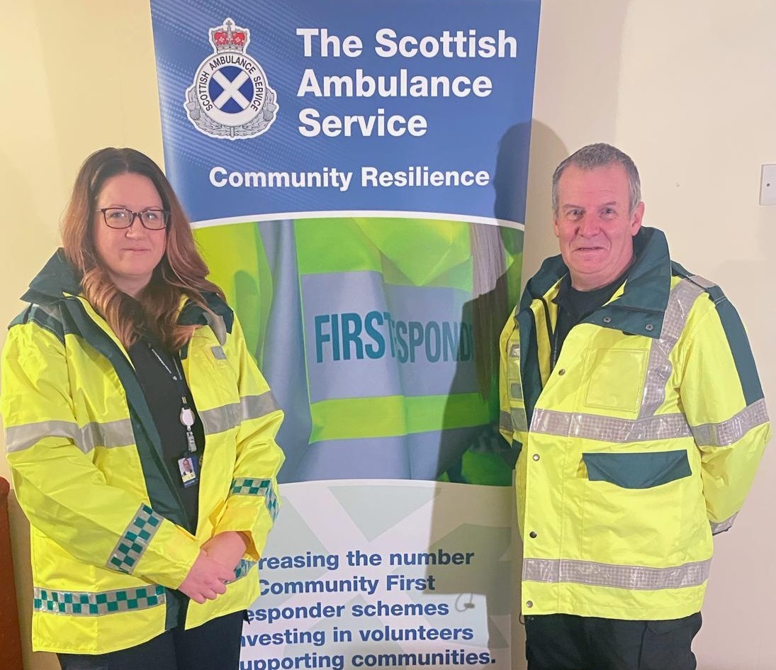Scotambservice's tweet photo. On the 13th day of SAS Advent Calendar, we come bearing gifts 🎁 for the #Troon community in #Ayrshire.

The Troon Community First Responder (CFR) group is now live with some new recruits and previous volunteers, including Charmaine Singh and Philip Glennie.  #SASAdventCalendar https://t.co/MVuzi1ljFp