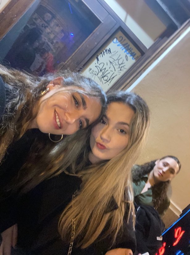 carrmenst's tweet photo. Q haría sin vicky ??????? https://t.co/KQpRPpNRH1