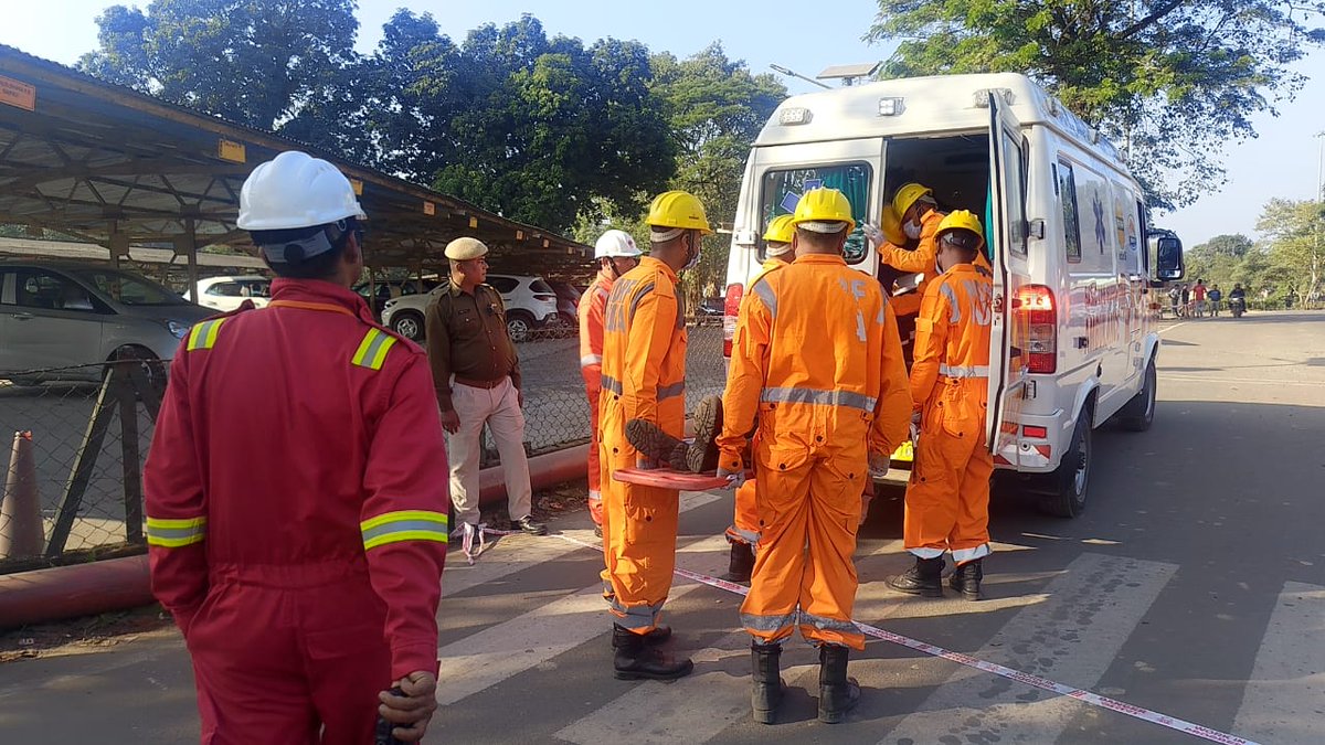 12bnndrf's tweet photo. #12NDRF conducted Joint  #Mock Exercise on Oil Pipe Leakage Scenario at #Tinsukia #Assam in coordination with IOCL, Digboi Refinery authority and other stakeholders https://t.co/CDCMabOBAF