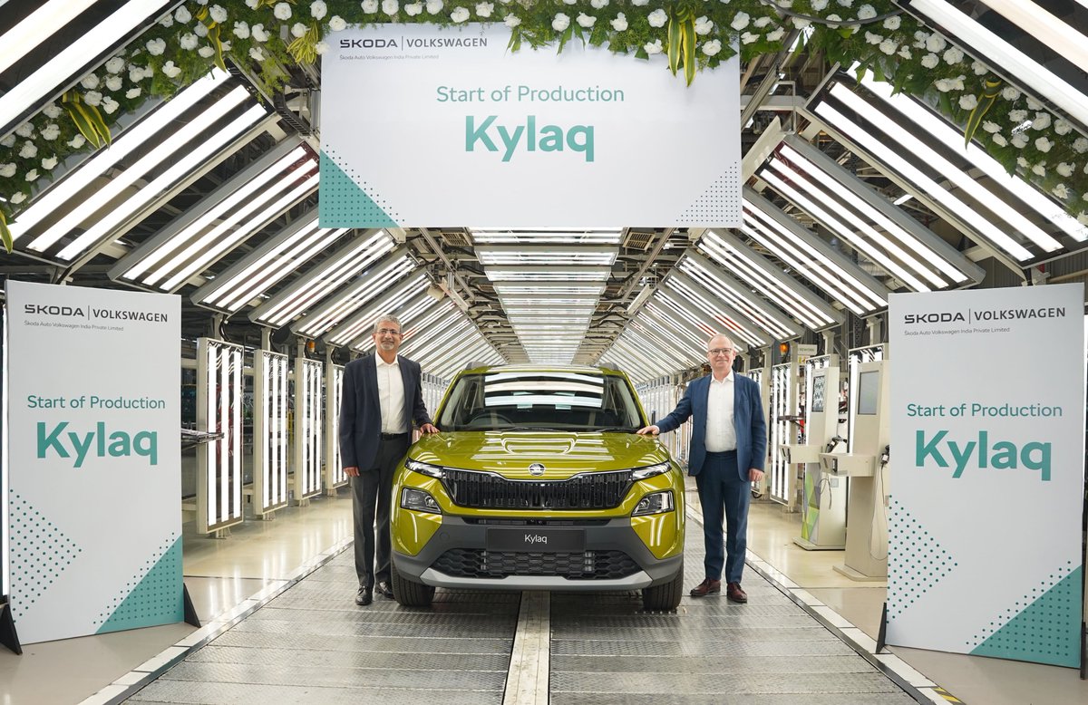 autocarpro's tweet photo. NEWS JUST IN: Skoda Auto Volkswagen India begins production of the Skoda Kylaq compact SUV from its Chakan plant 
- Has expanded production capacity by 30% to 255,000 units per annum
- Sales network expansion to 350 covering Tier 2 &amp; Tier 3 cities in 2025
 https://t.co/LBSHbD1E6j https://t.co/nj7T6AQwZJ