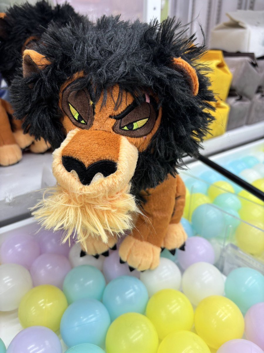 ライオン・キング Lぬいぐるみ “スカー” ・ライオン・キング L