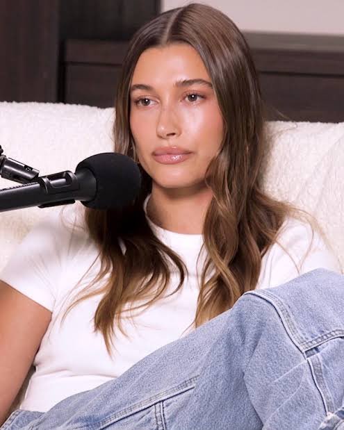 Lylisouvenir's tweet photo. “hailey wasn’t the bitter one” hailey suddenly appread on podcast discussing selena and justin’s old relationship when selena was about to released the documentary “My Mind &amp; Me” https://t.co/qQWoBj3Kda
