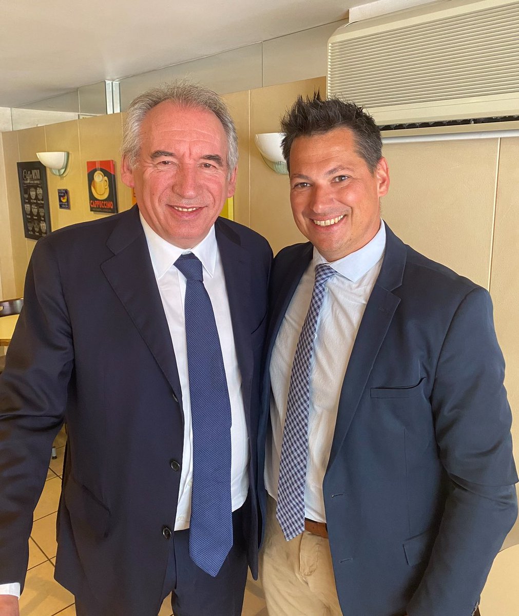 🌟✨ Félicitations Monsieur le Premier Ministre cher François <a href="/bayrou/">François Bayrou</a>  ! 🙌
Je me remémore avec beaucoup de joie nos différents moments partagés ensemble à Paris et Paray-le-Monial.