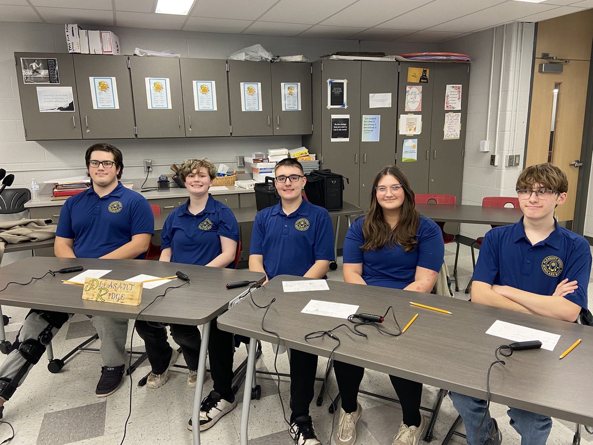 SandyGurss's tweet photo. PRHS Varsity Scholars Bowl had a rough night at the 22-team Ottawa Meet going winless and scoring only 120 points.  Tough night, but Ram National is PRoud of you! @USD449 https://t.co/25RnyfG3dB